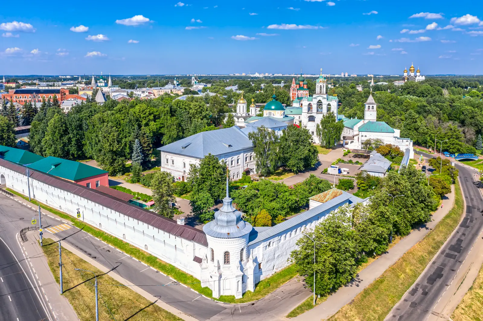 Велопрогулка по старинному Ярославлю