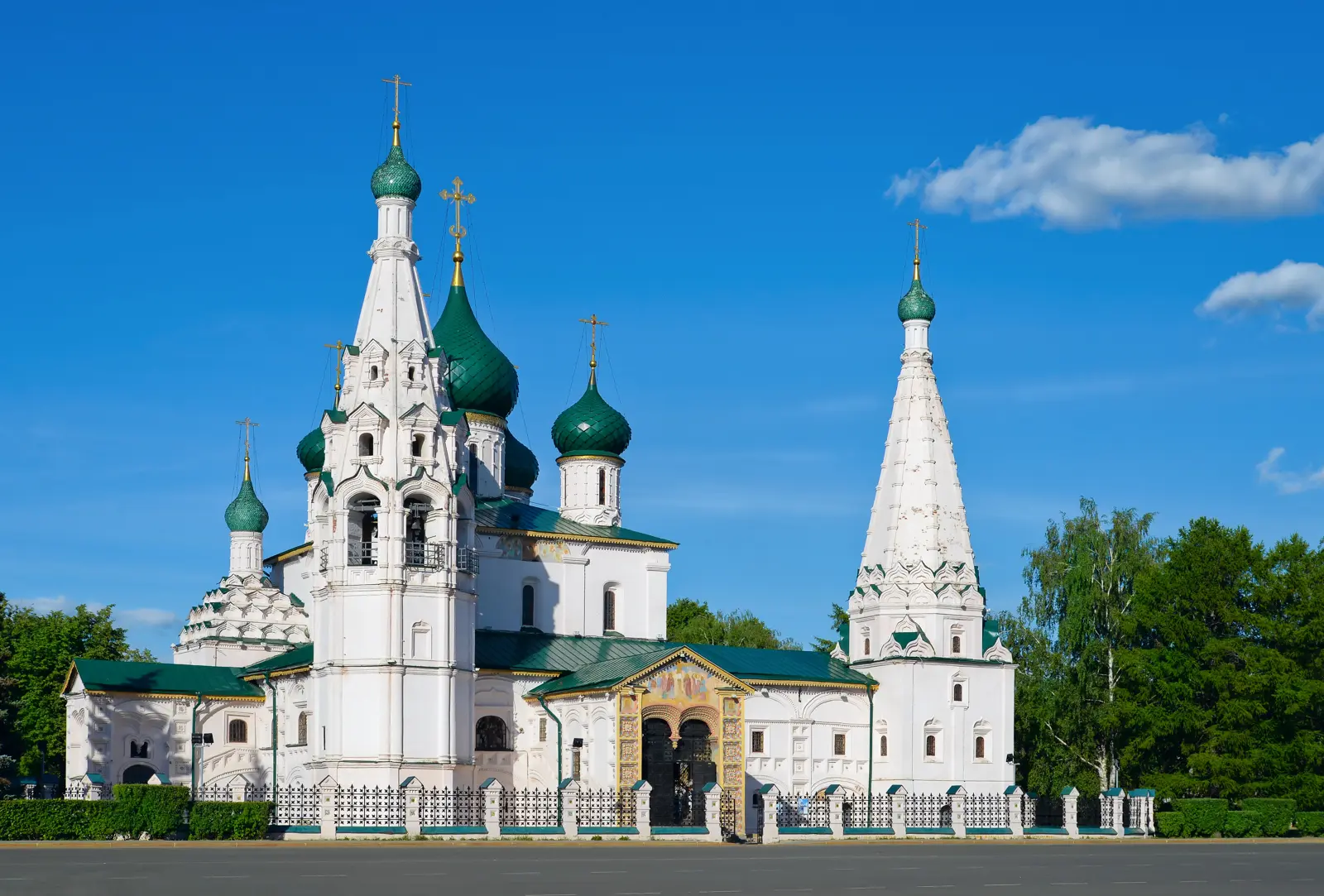 Ярославль: от основания до современности с дипломированным историком