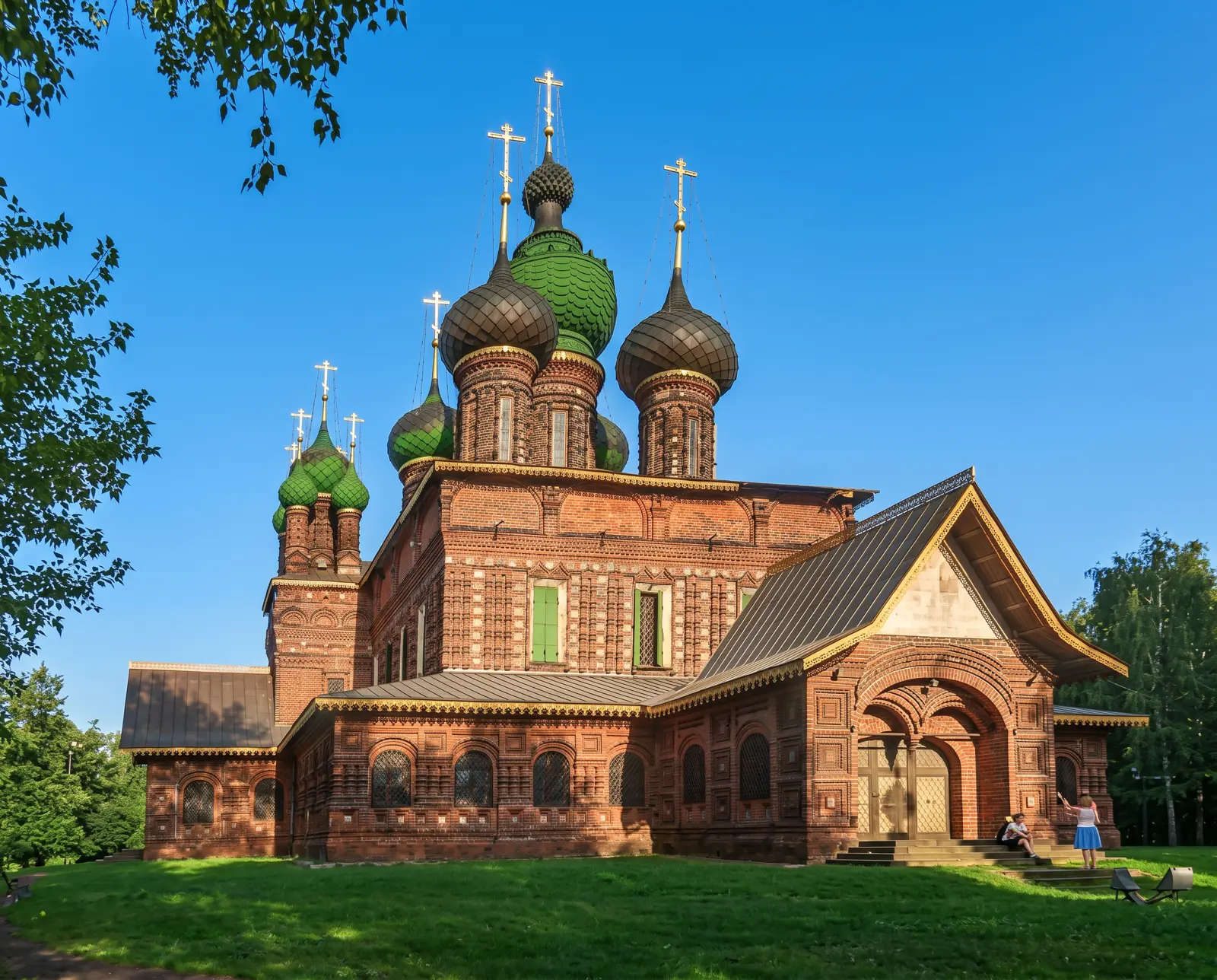 Квест-экскурсия по Ярославлю без гида: Сердце Золотого кольца 