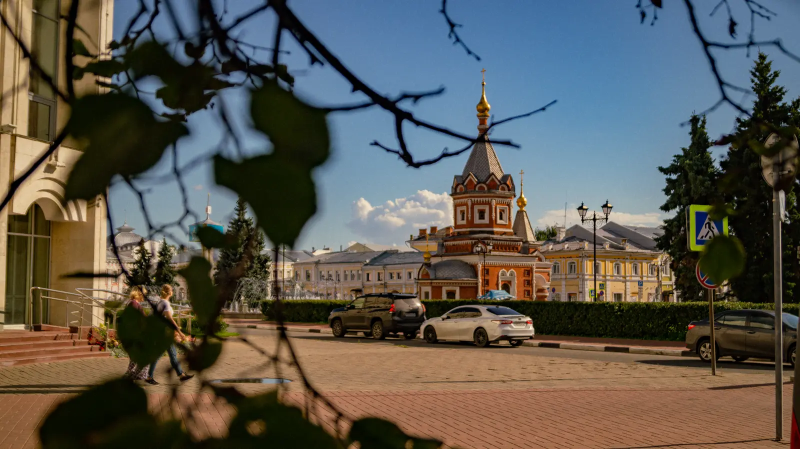 Ярославль с ветерком: автопешеходное путешествие (на вашем авто)