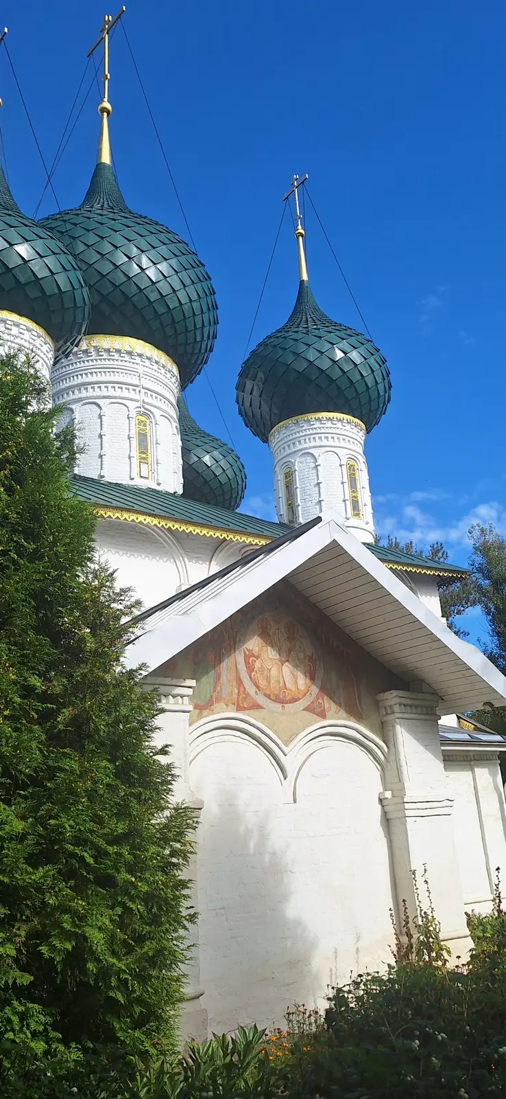 17 каменных сказов Ярославля и древнерусское узорочье